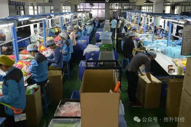 江苏一公司发生火情 现场救援仍在继续 焦点速读
