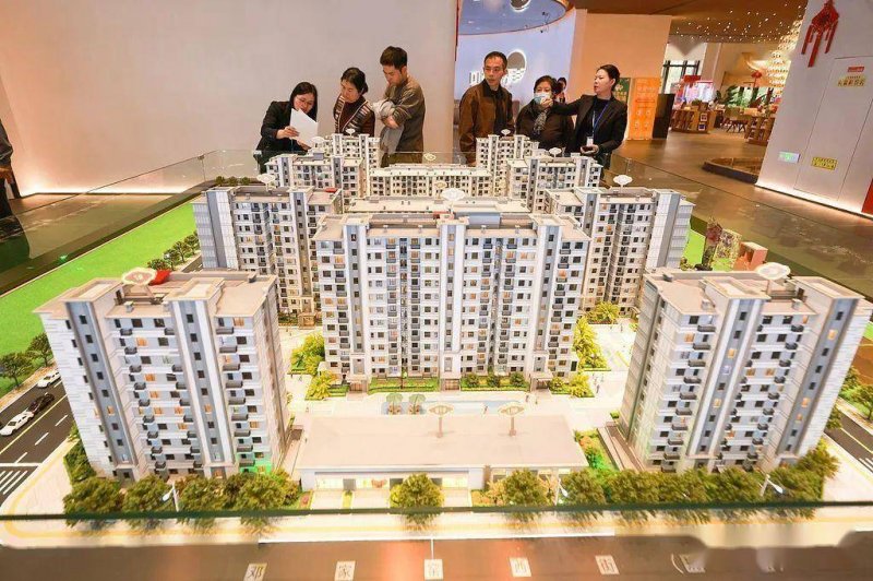 张雪峰被强制住院 经纪人刚刚回复